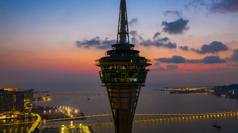 澳門是中國著名的旅游城市之一，以其獨(dú)特的文化、歷史背景和博彩業(yè)而聞名于世。隨著彩票市場的不斷發(fā)展，澳門彩票已經(jīng)成為人們?nèi)粘Ｉ钪械囊徊糠?。本文將為您帶來關(guān)于澳門彩票的重要信息，特別是關(guān)于澳門天天開彩資料大全的詳細(xì)內(nèi)容。